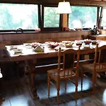 Tatil Evi Мома Елена *