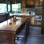 Мома Елена Tatil Evi Buynovtsŭ