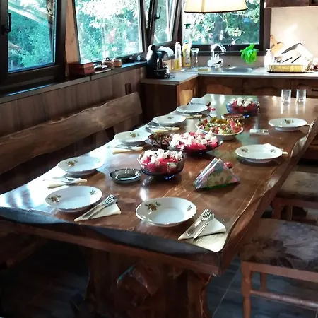 Ferienhaus Мома Елена Buynovtsŭ