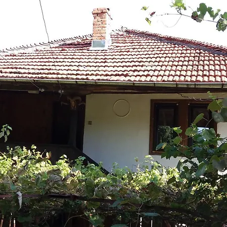 Ferienhaus Мома Елена *
