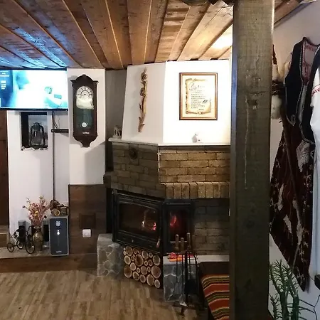 Мома Елена *
