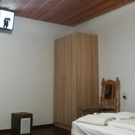 Ferienhaus Мома Елена *